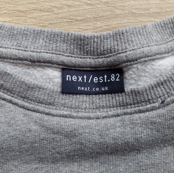 Next Direct vguc 5-6 years sweatshirt - Picture 3 of 12